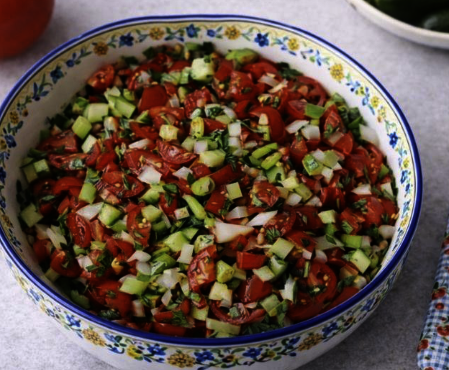 ÇOBAN SALATA
