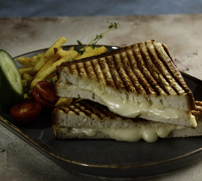 KAŞARLI TOST